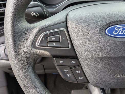 Used 2017 Ford Escape S image 25