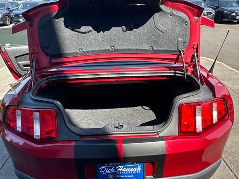 Used 2010 Ford Mustang Premium RWD image 8