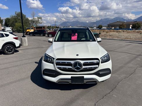 Used 2022 Mercedes-Benz GLS 450 4MATIC image 2