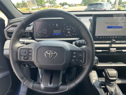 Used 2026 Toyota RAV4 SE w/ Convenience Package AWD/4WD image 20