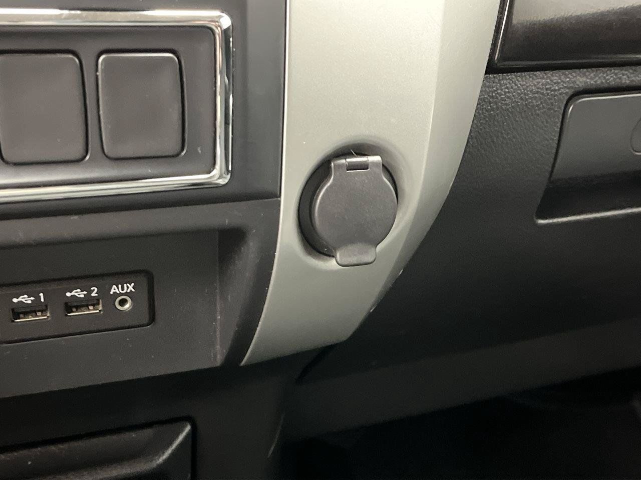 Used 2019 Nissan Titan SV AWD/4WD image 20