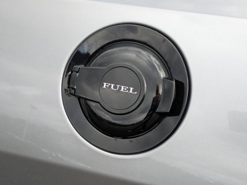 Used 2014 Dodge Challenger R/T image 30