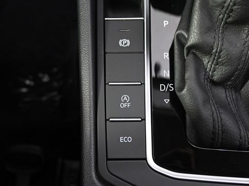 Used 2019 Volkswagen Jetta S w/ Driver Assistance Package image 32