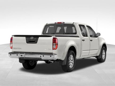 Used 2019 Nissan Frontier SV RWD image 2