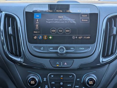 Used 2023 Chevrolet Equinox RS image 17