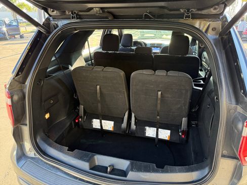 Used 2019 Ford Explorer XLT w/ Equipment Group 201A image 22