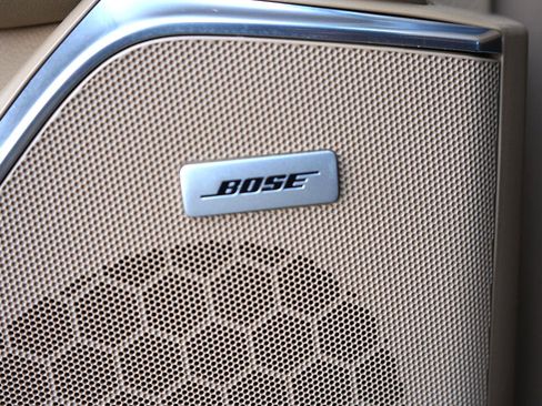 Used 2019 Cadillac Escalade Platinum image 16