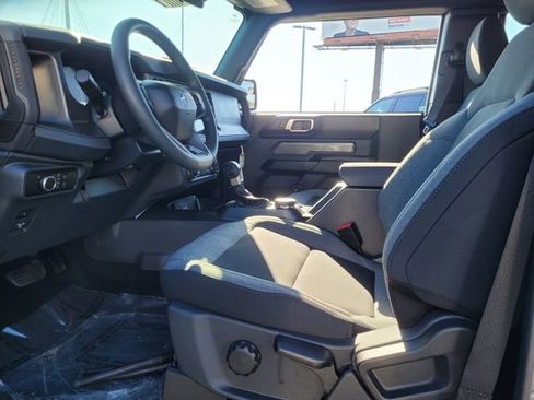 New 2025 Ford Bronco 2-Door AWD/4WD image 4