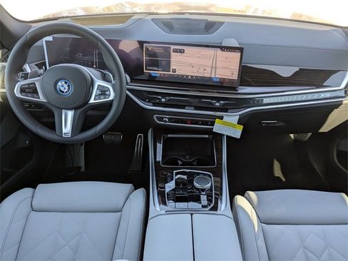 New 2026 BMW X5 xDrive50e w/ M Sport Package image 16