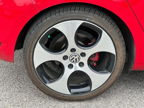 Used 2013 Volkswagen GTI 4-Door image 27