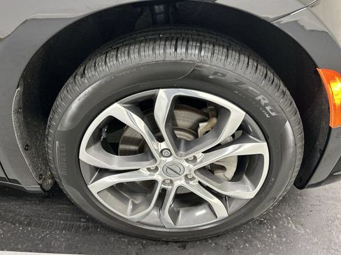 Used 2024 Chrysler Pacifica Pinnacle AWD/4WD image 8