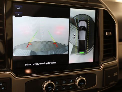 Used 2022 Ford F250 Platinum image 9