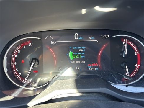 Used 2024 Toyota RAV4 LE image 21