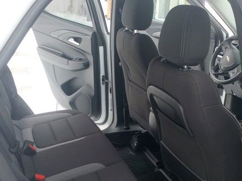 Used 2022 Chevrolet TrailBlazer LT w/ Driver Confidence Package image 15