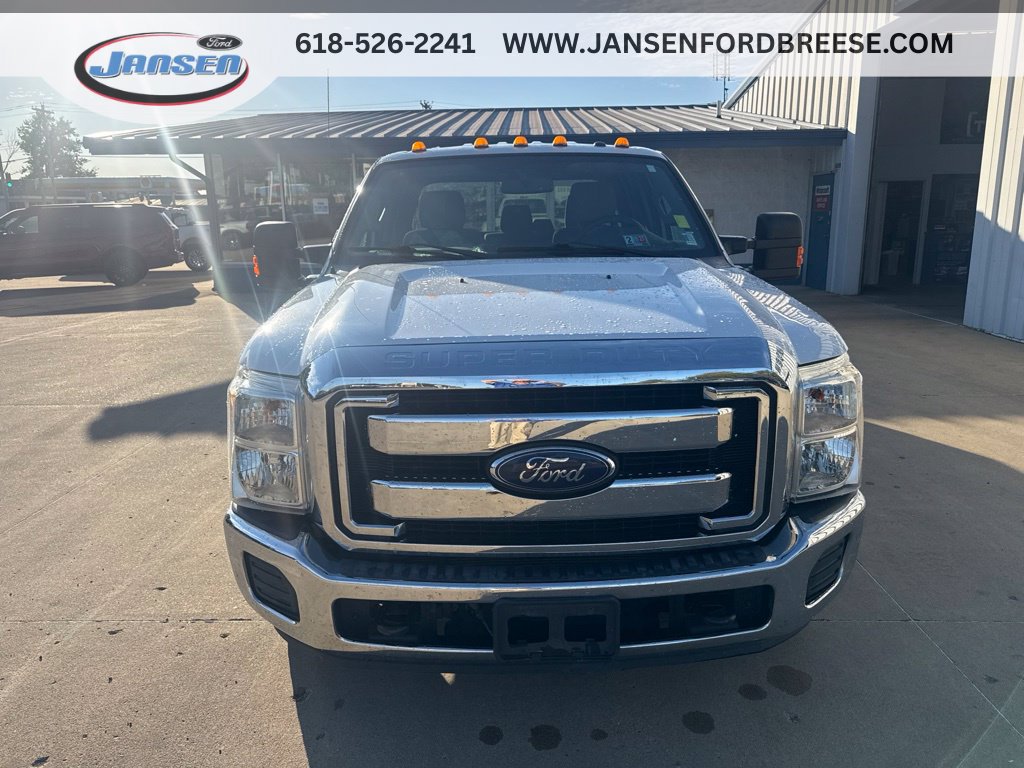 Used 2016 Ford F350 XLT w/ XLT Interior Package RWD image 2