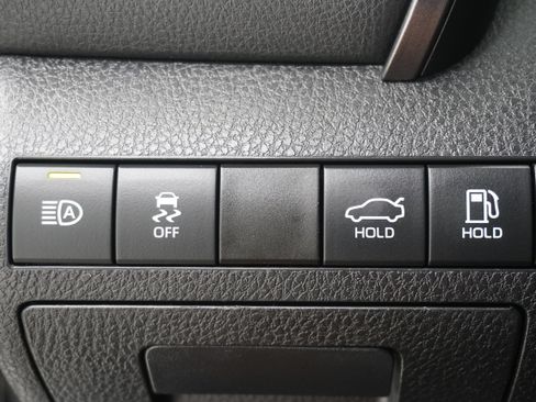 Used 2023 Toyota Camry SE FWD image 23