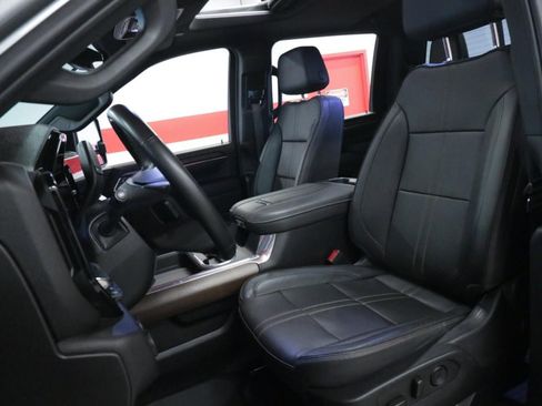 Used 2024 Chevrolet Silverado 2500 High Country w/ High Country Premium Package image 9