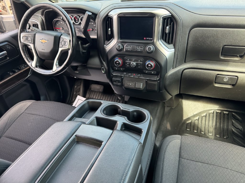 Used 2022 Chevrolet Silverado 3500 LT w/ Convenience Package AWD/4WD image 12