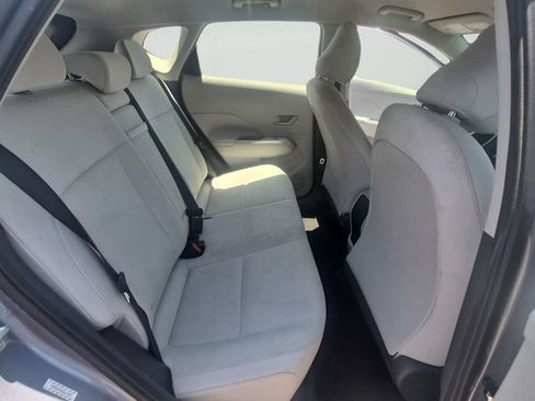 Used 2024 Hyundai Kona SE FWD image 11