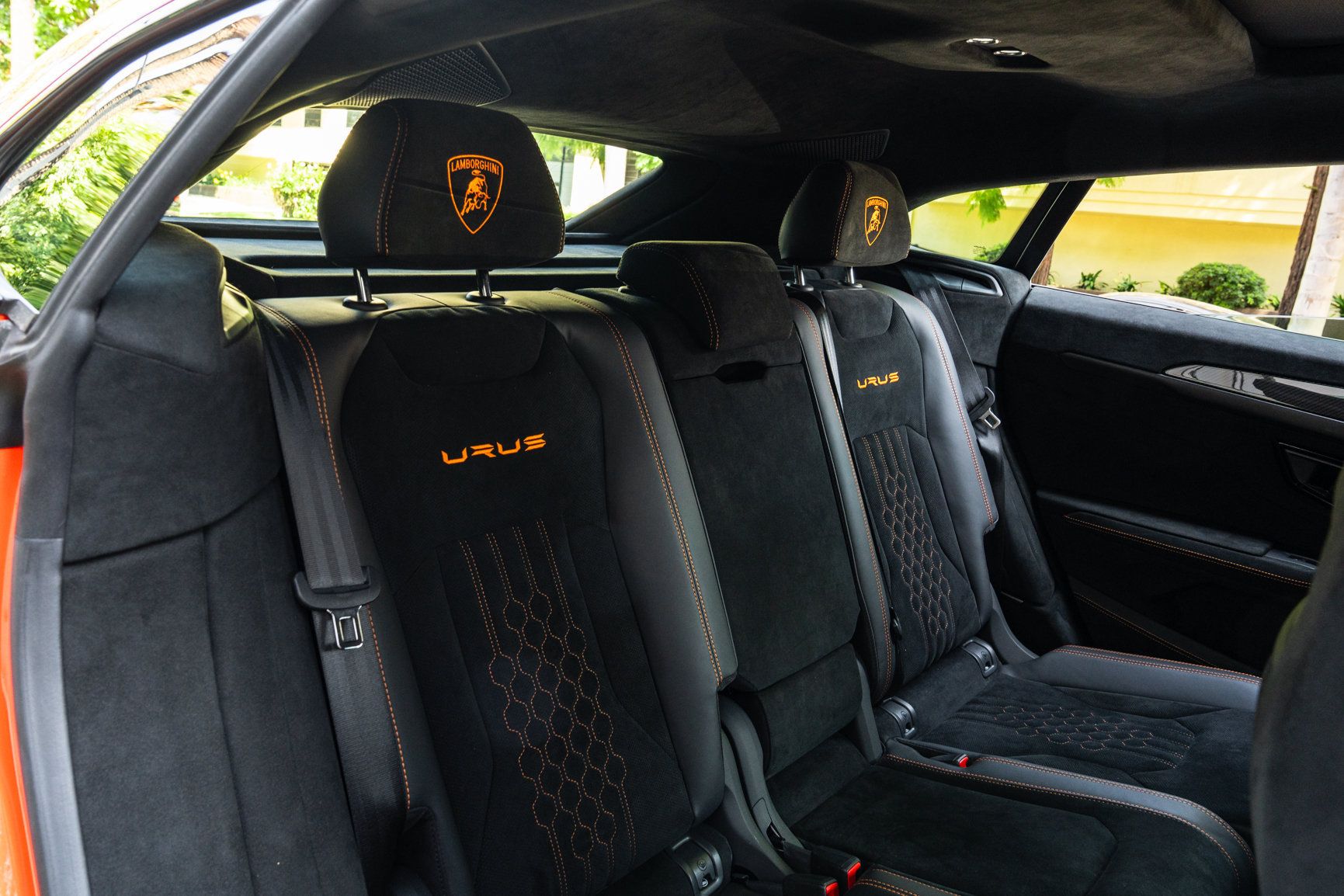 Used 2024 Lamborghini Urus Performante AWD/4WD image 48