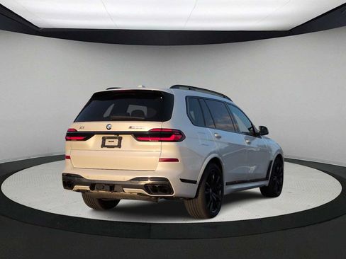 Used 2024 BMW X7 M60i w/ Executive Package AWD/4WD image 8