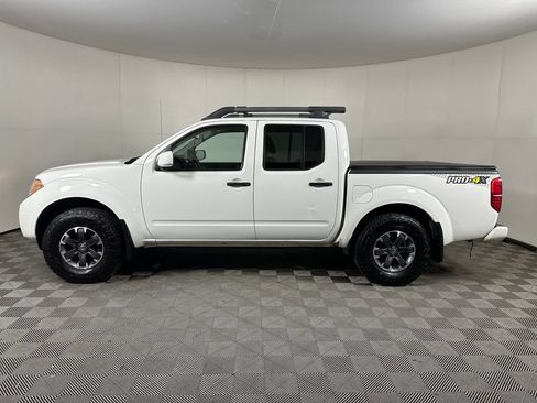 Used 2019 Nissan Frontier PRO-4X AWD/4WD image 2
