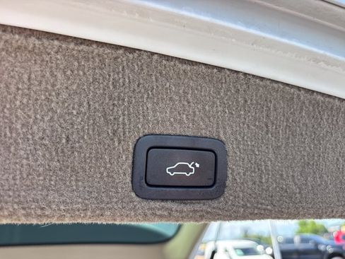Used 2011 Volvo XC60 T6 AWD/4WD image 8