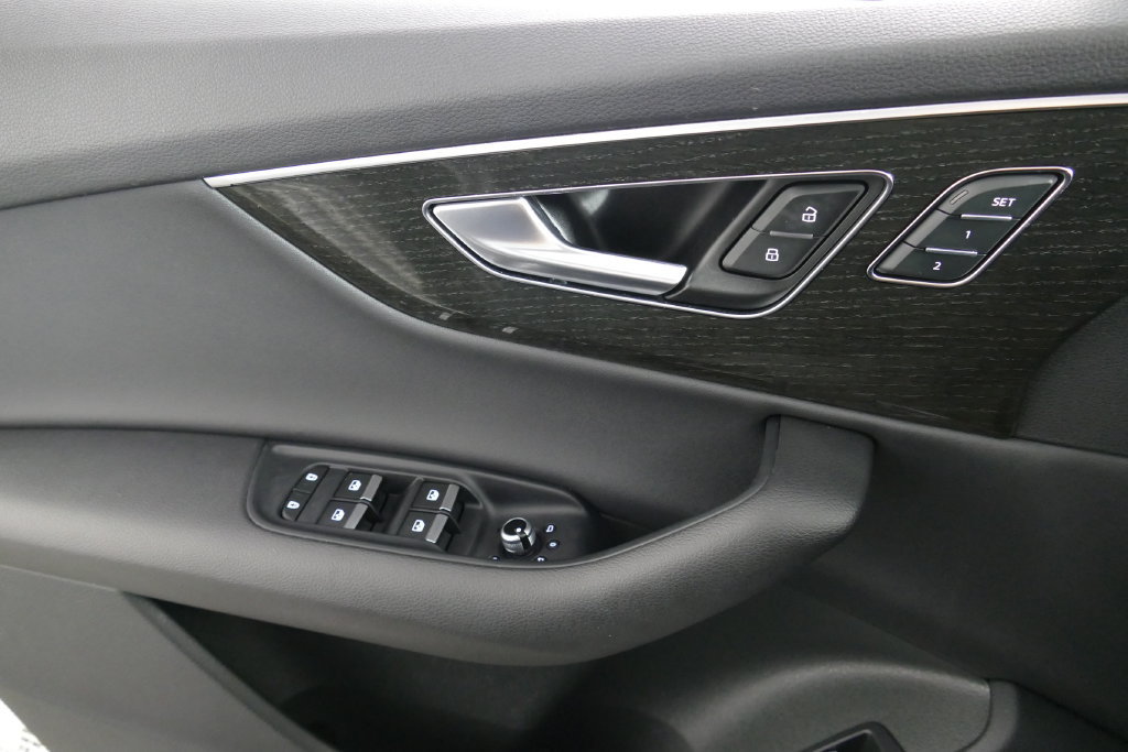 Used 2021 Audi Q7 2.0T Premium Plus AWD/4WD image 13