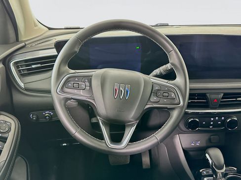 Used 2025 Buick Encore GX Preferred image 18
