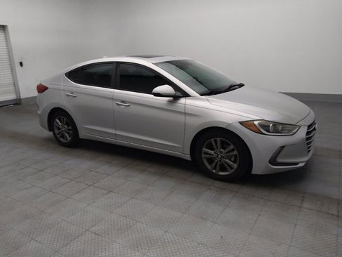 Used 2018 Hyundai Elantra Value Edition FWD image 11