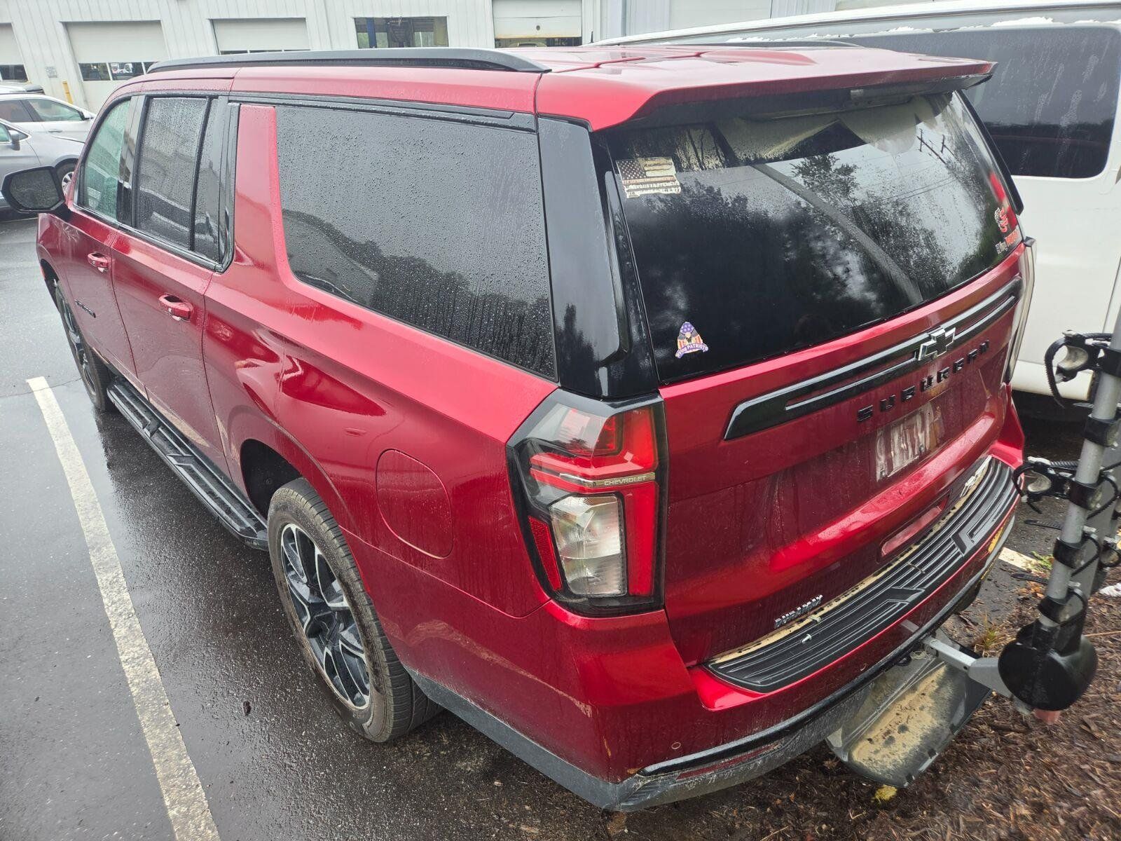 Used 2023 Chevrolet Suburban RST AWD/4WD image 7