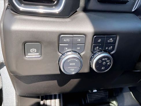 Used 2025 GMC Sierra 1500 Denali Ultimate image 15