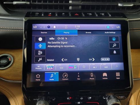 Used 2021 Jeep Grand Cherokee L Summit image 24