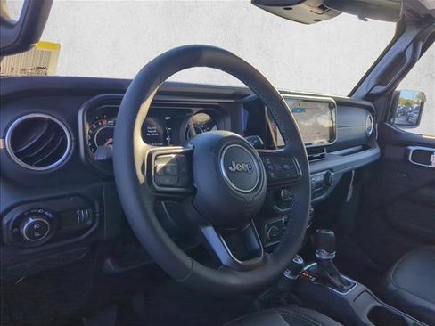 New 2026 Jeep Gladiator Mojave AWD/4WD image 18