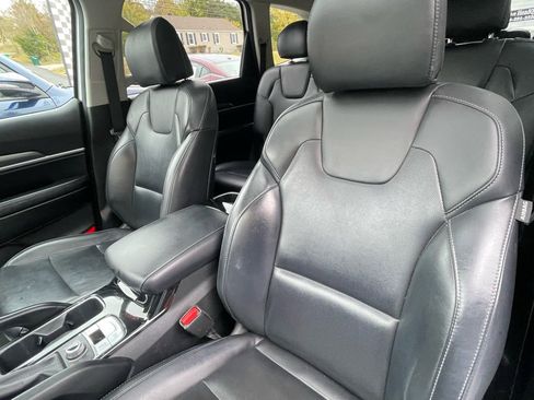Used 2022 Kia Telluride S image 17