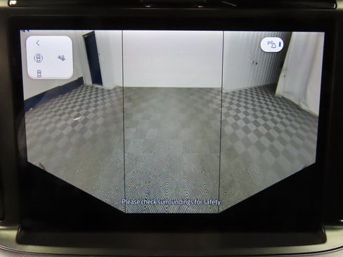 Used 2025 Ford F150 Lariat image 21