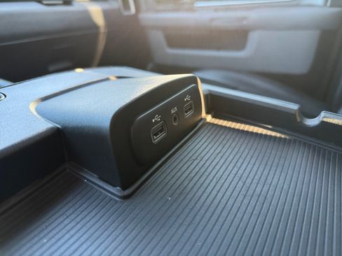 Used 2018 RAM 1500 Outdoorsman AWD/4WD image 22