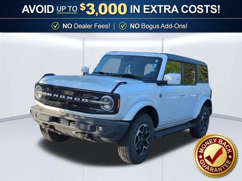 Used 2024 Ford Bronco Outer Banks AWD/4WD image 1