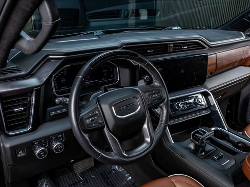 Used 2024 GMC Sierra 1500 Denali Ultimate image 16