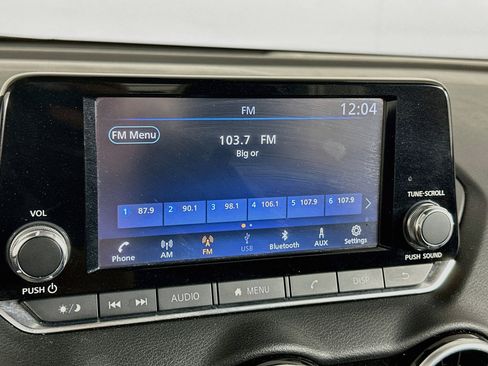 Used 2025 Nissan Sentra S FWD image 19