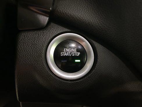 Certified 2020 Chevrolet Equinox LT image 34