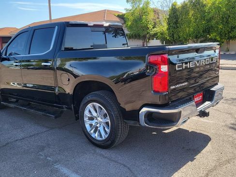 Used 2022 Chevrolet Silverado 1500 LTZ AWD/4WD image 8