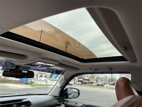 Used 2019 Toyota 4Runner SR5 image 16