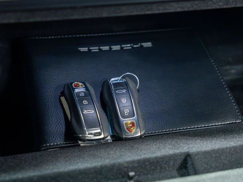 Used 2022 Porsche 911 GT3 RWD image 64