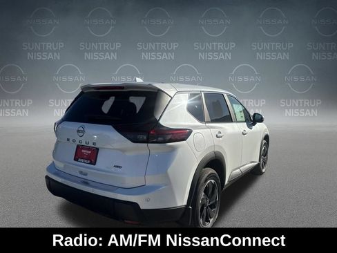 Used 2026 Nissan Rogue SV AWD/4WD image 6