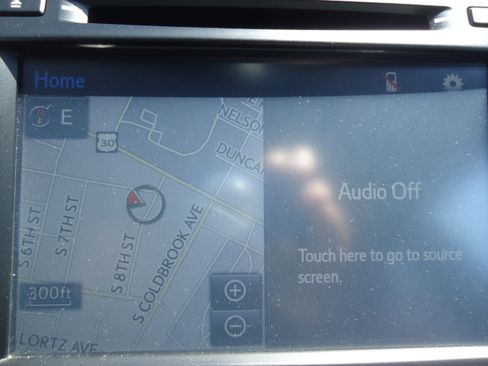 Used 2017 Toyota Highlander XLE image 17