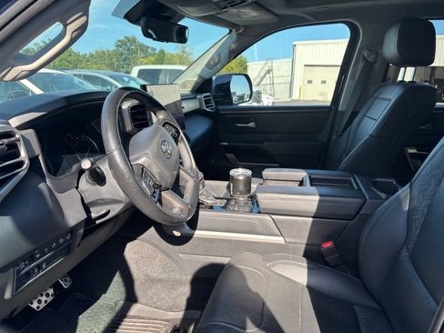 Used 2022 Toyota Tundra Limited w/ TRD Off-Road Package AWD/4WD image 10