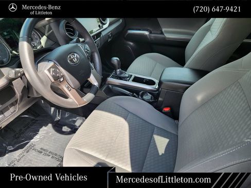 Used 2022 Toyota Tacoma SR5 w/ Technology Package AWD/4WD image 12