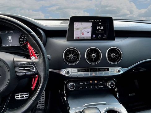Used 2018 Kia Stinger GT2 RWD image 9