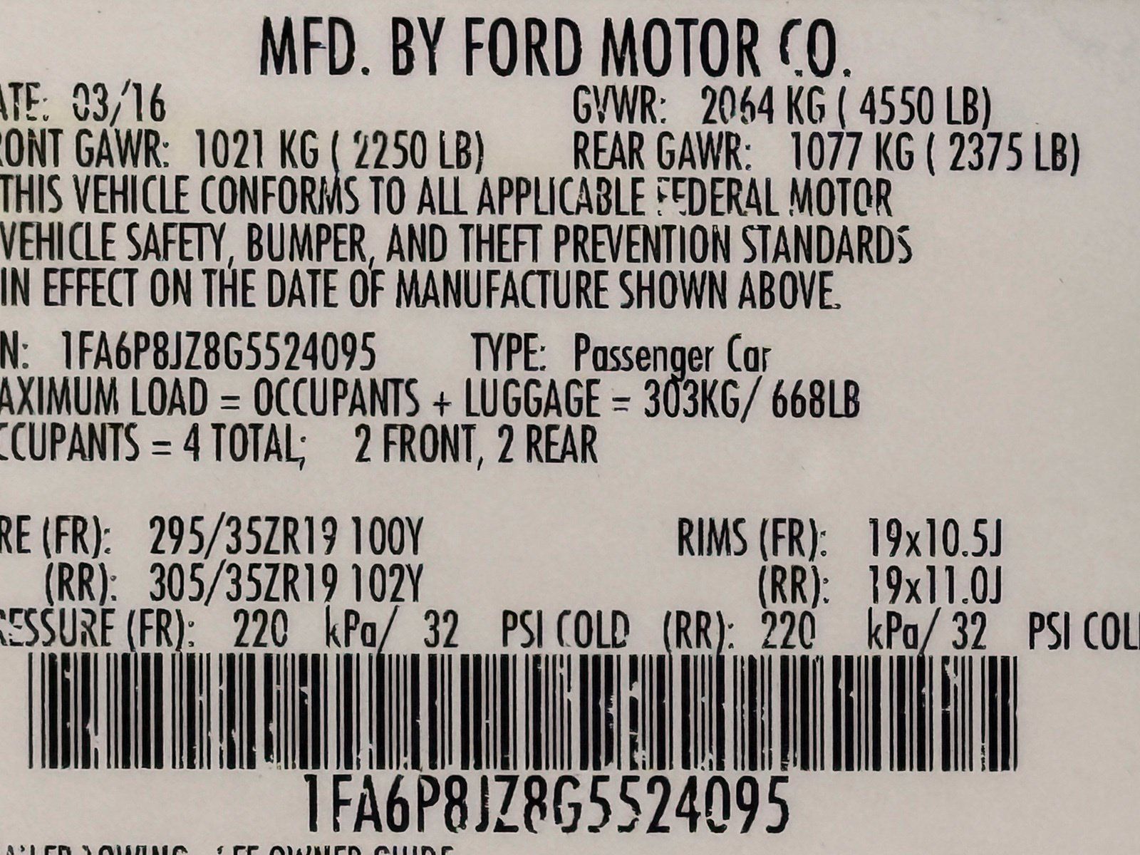 Used 2016 Ford Mustang Shelby GT350 w/ Technology Package RWD image 46